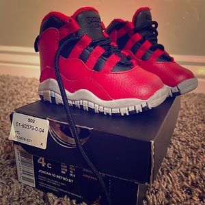 Toddler Jordan shoes size 4c